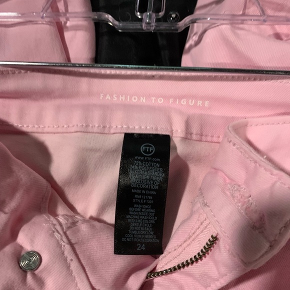 FTF Plus size pink denim joggers. Size 24. Worn once!  $15 - Picture 3 of 3